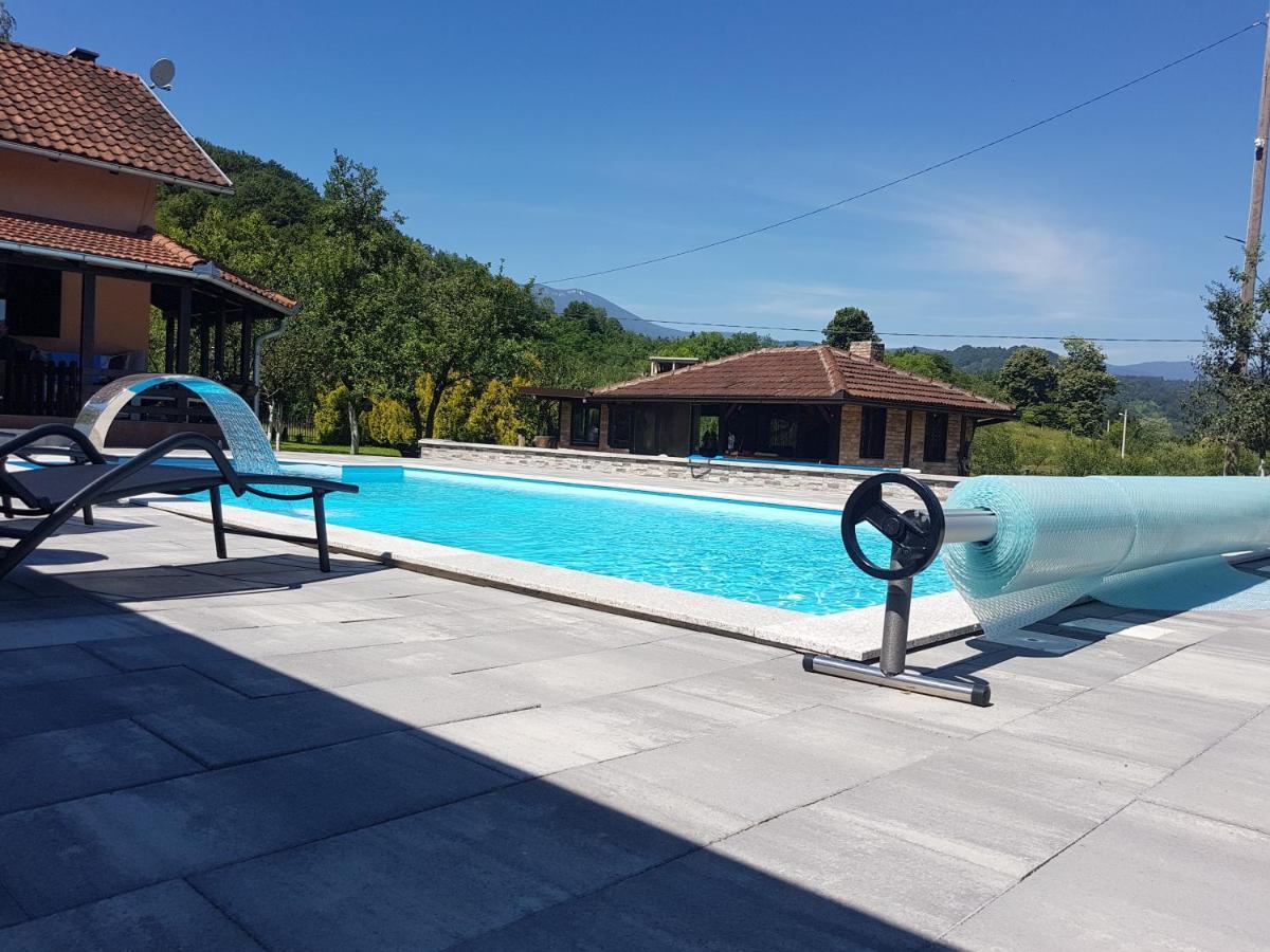 Holiday Home Emir Racic Exterior photo